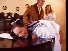 Bir kızı spanking