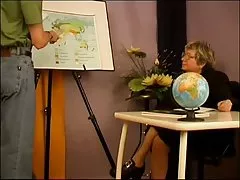 Rus olgun öğretmen genç öğrenci fucks