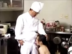 Çin lokantasının aşçı sıcak milf garson kız sikikleri