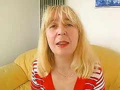 Kanepede tombul kıllı olgun sikikleri