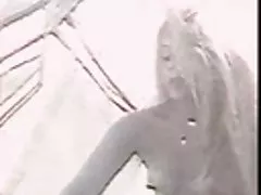Gerçek sapık - Oda - güzel sarışın bikini çalışırken değiştirme