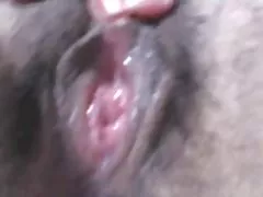 Islak ve kıllı amcık