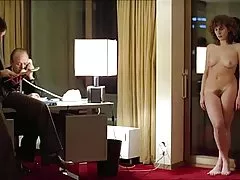Nicole ağırlık çıplak