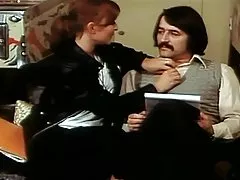 Huylu eleştirmeni